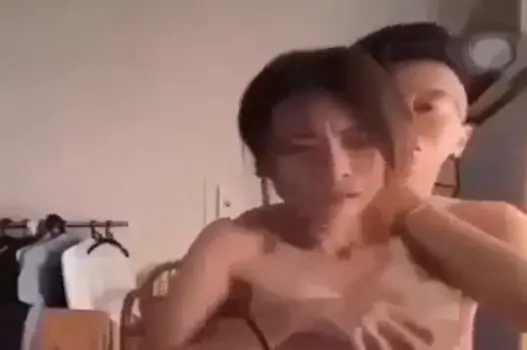 Ảnh thumbnail video Clip Hoàng Cửu Bảo với bạn gái Linh Linh địt nhau cực sung