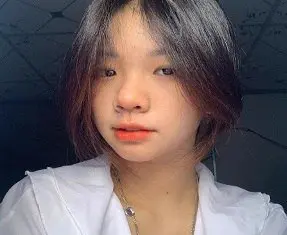 Ảnh thumbnail video Vân Anh khoe bím nước nôi rộng rãi của mình